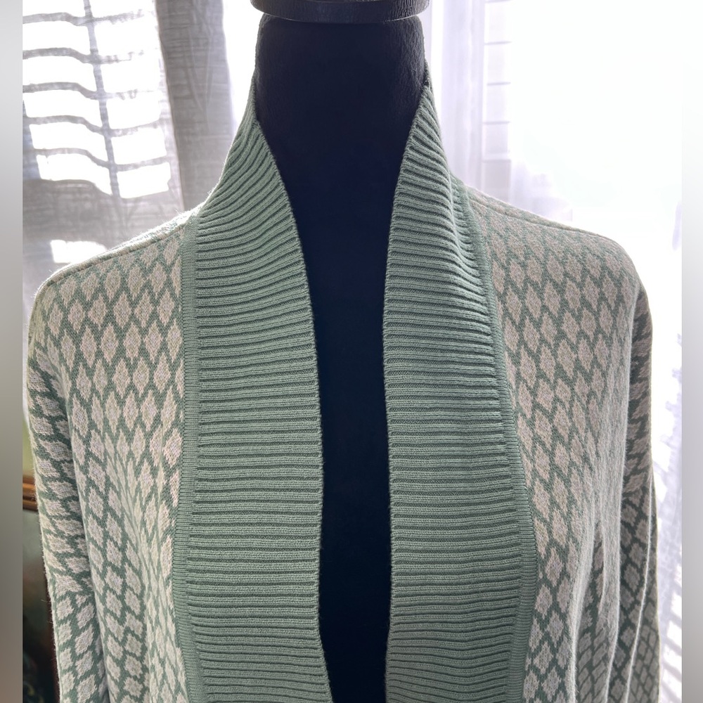 Cardigan - Picture 3 of 5